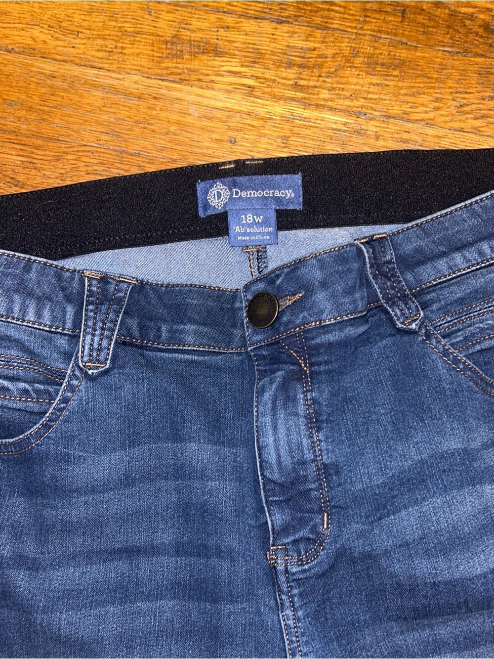Democracy Straight-Leg Jeans in Dark Blue Wash - Picture 2 of 6
